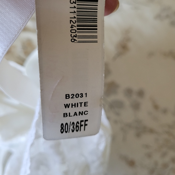 White lace Bra 36DD - Picture 7 of 7